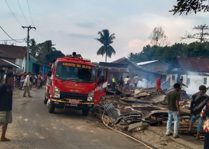 Kebakaran Hanguskan Rumah di Desa Tanjung Jaya, Buay Pemaca