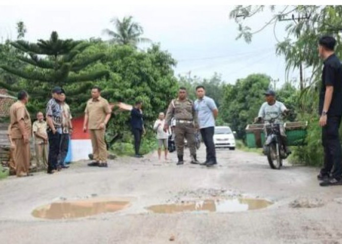 Komitmen Selesaikan Pembangunan Jalan Penghubung 4 Desa