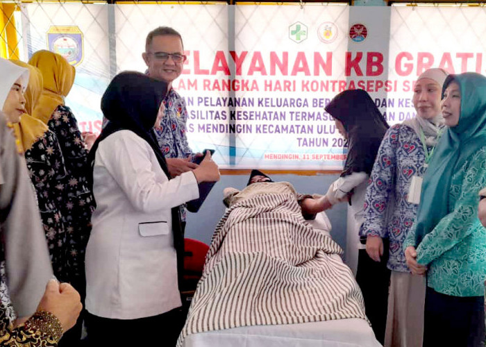 Peringati HKS 2024, DPPKB Kabupaten OKU Gelar Layanan KB Gratis di Ulu Ogan