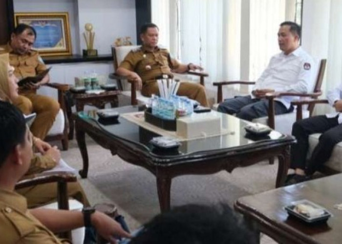 KPU OKU Selatan Audiensi dengan Bupati, Fokus pada Pemutakhiran Data Pemilih
