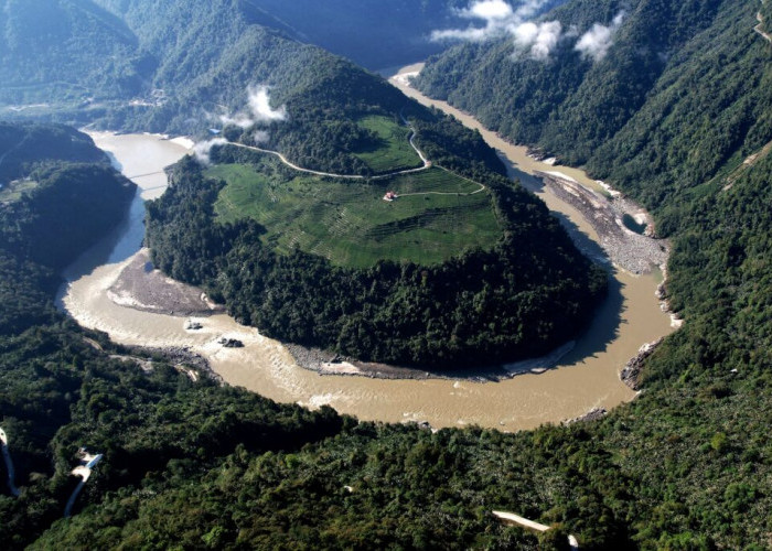 Cina Mulai Bangun Bendungan Terbesar di Dunia di Sungai Yarlung Tsangpo, Tibet