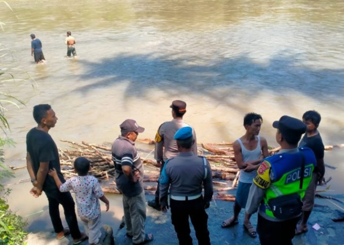 Remaja Diduga Hanyut di Sungai Komering, Pencarian Hari Kedua Terus Dilakukan