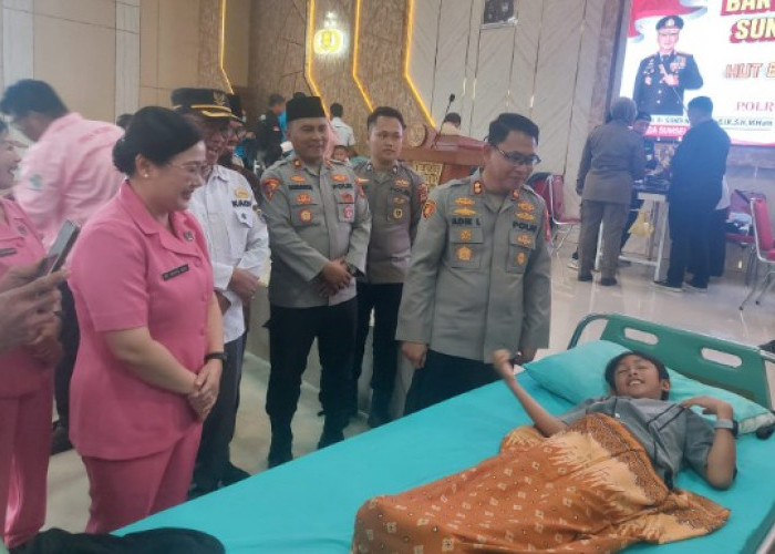  Khitanan Massal Gratis Polres OKU Timur Diserbu Warga, 91 Anak Ikut Sunatan
