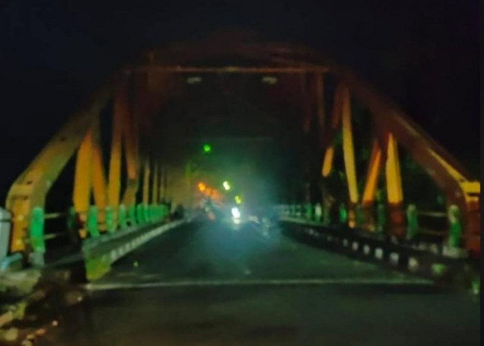 Warga Baturaja Keluhkan Minimnya Penerangan di Jembatan Ogan 4 OKU