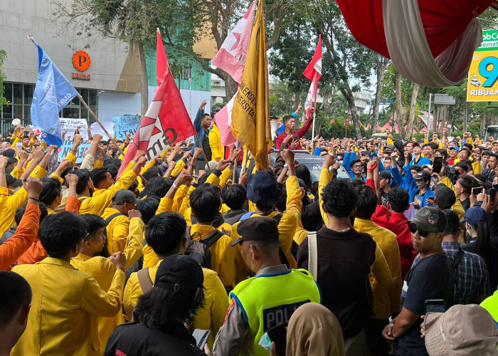 Tolak Putusan MK, Mahasiswa Sumsel Gelar Aksi 