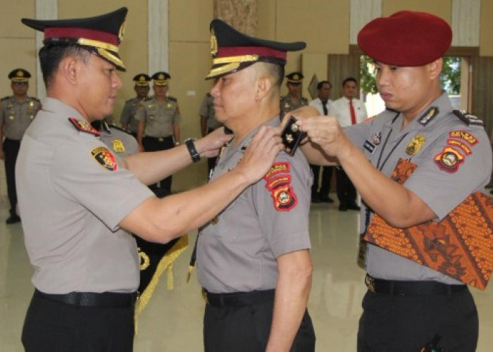 Kabag SDM Polres OKU Timur Adi Safril Resmi Naik Pangkat Jadi AKBP