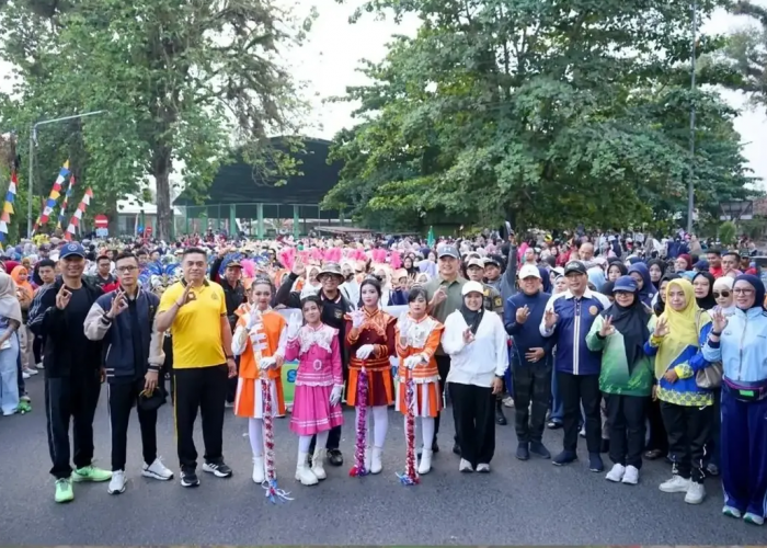 Warga OKU Padati Rute Festival Karnaval 