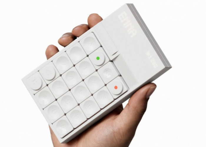Ponsel Konsep Layar Dot-Matrix dan Tombol Fisik, Seperti Apa? 