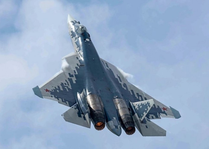 Sukhoi Su-57 Jadi Pusat Perhatian di Dubai Airshow 2025, Rusia Pamer Kartu As Baru