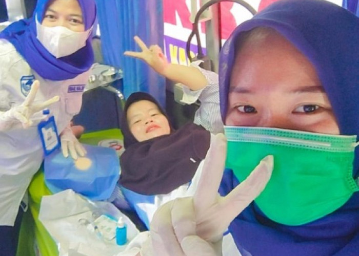 Layanan KB Gratis Diserbu Warga, 234 Akseptor Dilayani di Pasar Malam Muaradua