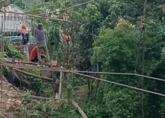 Pembangunan Jembatan Gantung Garuda di Pusar Hampir Rampung