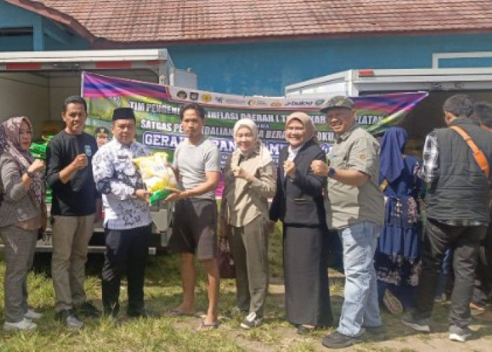 Gelar Gerakan Pangan Murah, 5 Ton Beras SPHP dan Telur Ludes Diserbu Warga