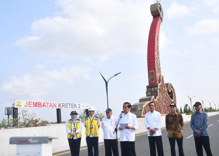 Jokowi Resmikan Jembatan Kretek 2 Bernilai Rp364 miliar