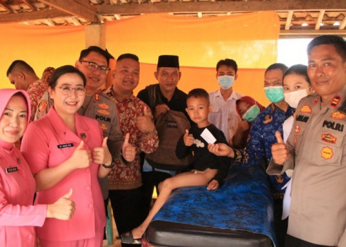 Polsek Cempaka Gelar Khitanan Massal
