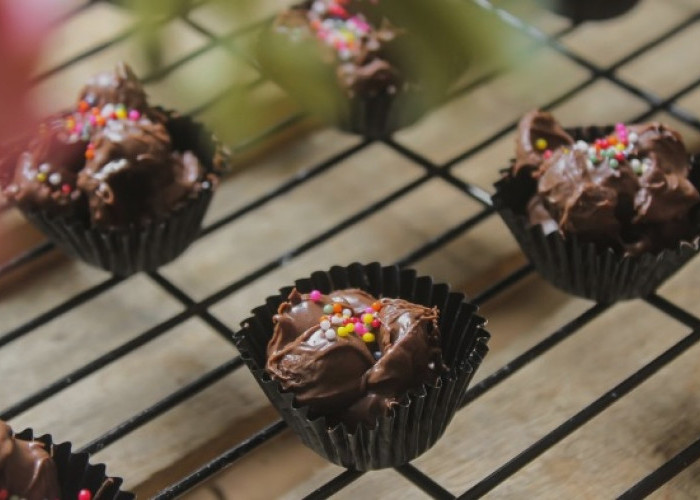 Resep Bola Cokelat Koko Crunch, Camilan Manis yang Praktis dan Renyah