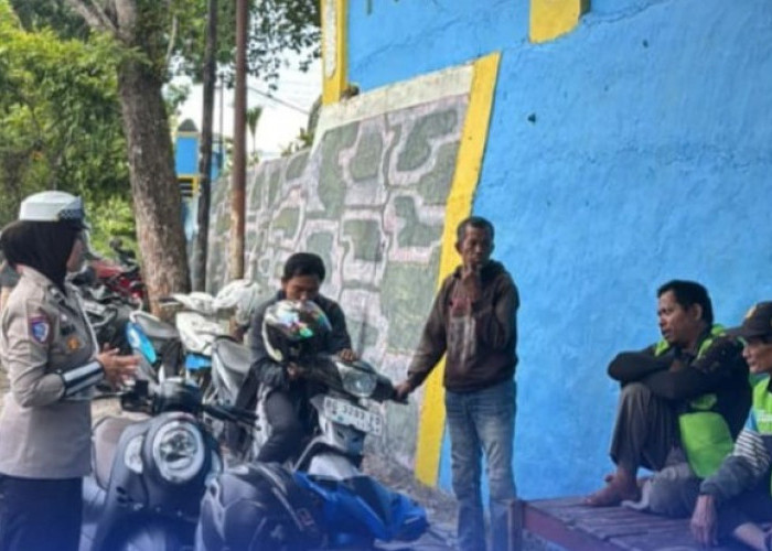 Satlantas Polres OKU Selatan Ajak Komunitas Ojek Jadi Pelopor Tertib Lalu Lintas