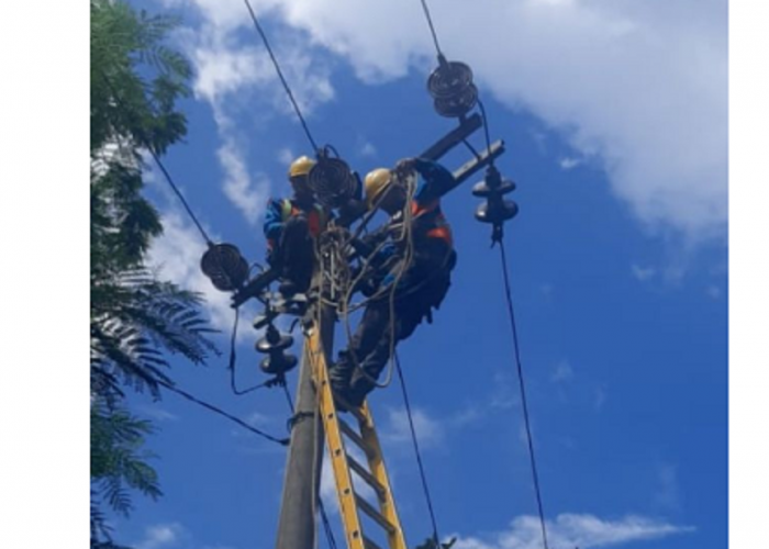 PLN ULP Muara Dua OKU Selatan Gencarkan Pemeliharaan di Kecamatan Simpang
