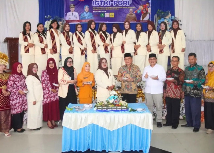 Peringati HUT IGTKI-PGRI ke-79, Wabup OKU Tekankan Peran Guru TK Cetak Generasi Emas