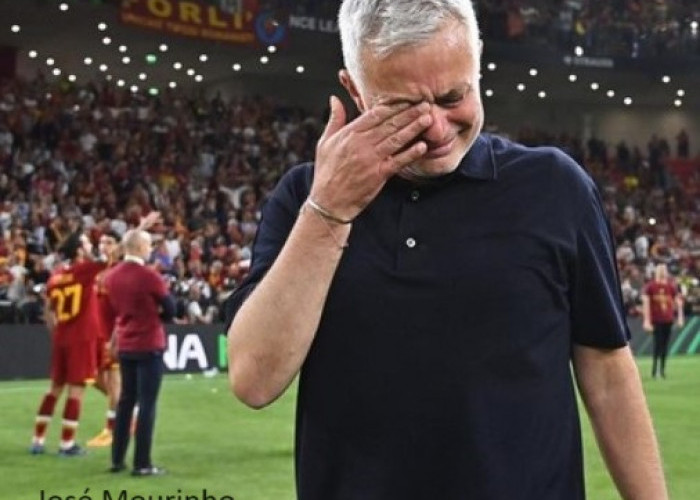 Roma Pecat Mourinho Sebagai Pelatih, Ini Penggantinya !