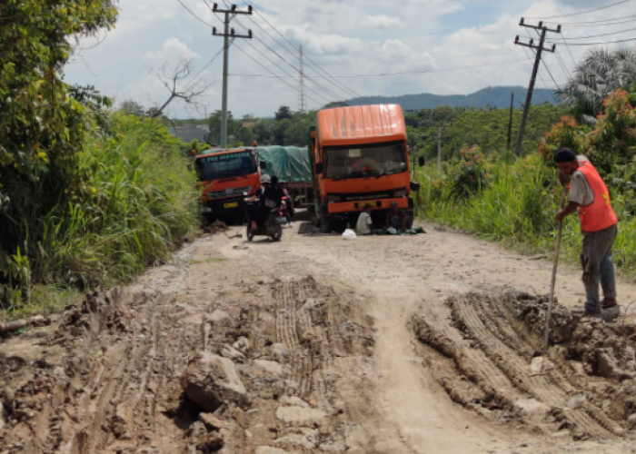 Perbaikan Jalan Cor Batukuning OKU Segera Direalisasikan Tahun ini