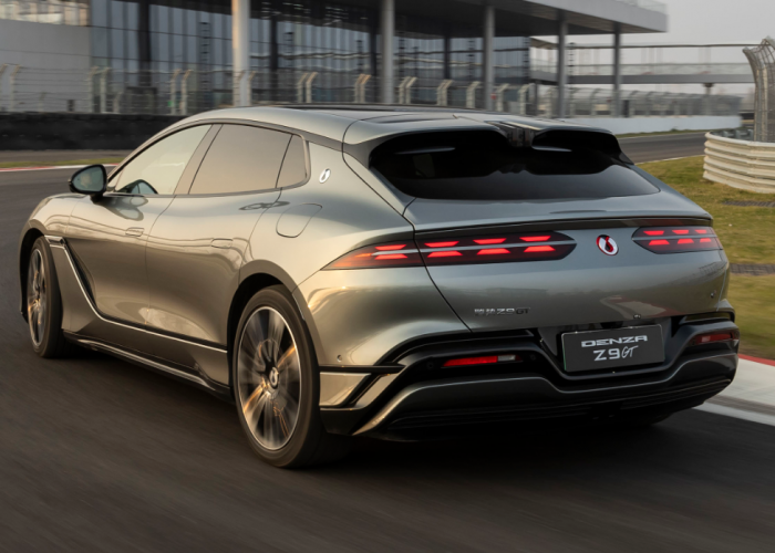 Tenaga Nyaris 1.000 Hp, Denza Z9GT Jadi Mobil Listrik Paling Gahar yang Siap Masuk Indonesia