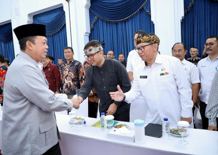 Rakor dengan Kepala Daerah Se-Jawa Barat, Menteri Nusron Ungkap Skema Penggantian dan Sanksi Alih Fungsi Lahan