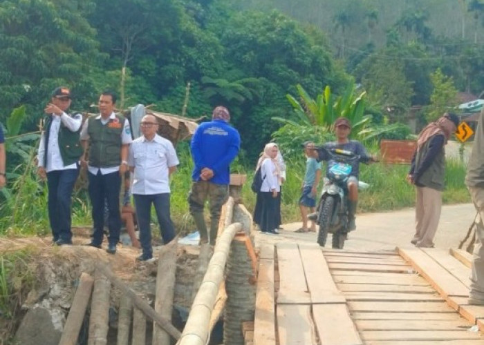 Jembatan Teriti Putus Diterjang Banjir, BNPB RI Turun Tangan
