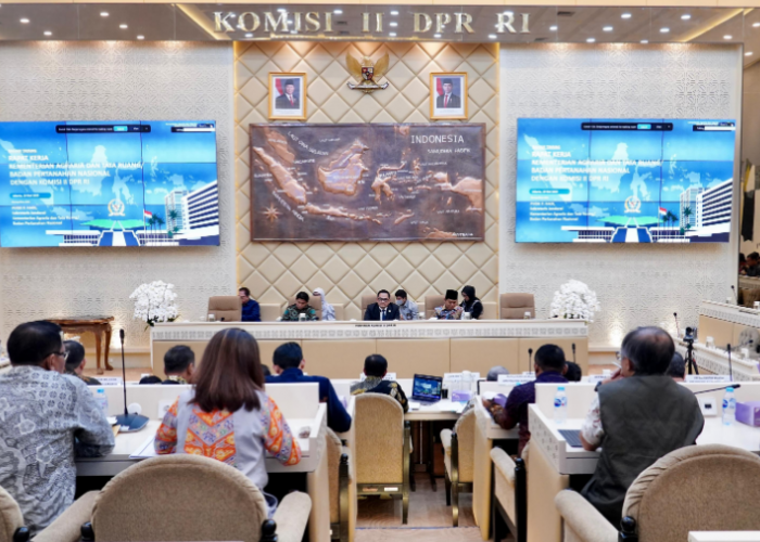 Komisi II DPR RI Rapat Evaluasi Bersama BPN Seluruh Indonesia
