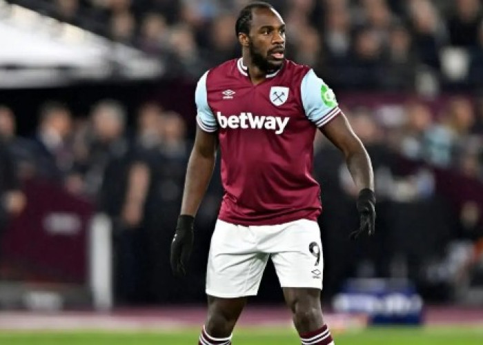 Michail Antonio Kecelakaan Saat Mengemudikan Ferrari