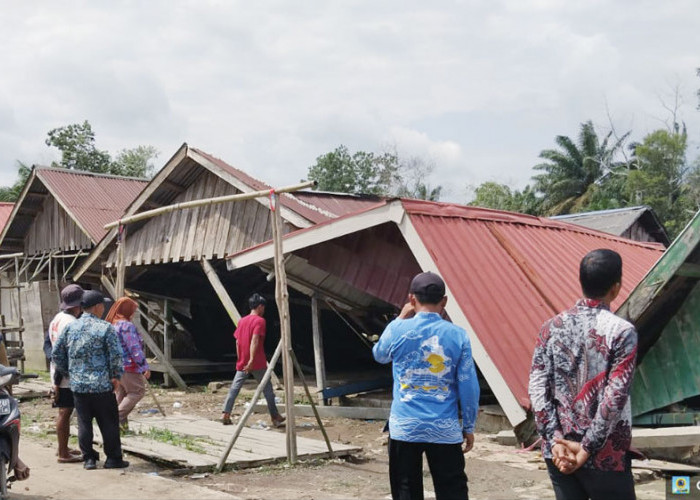 Angin Kencang Terjang Rumah hingga SD di Dua Desa di OKI