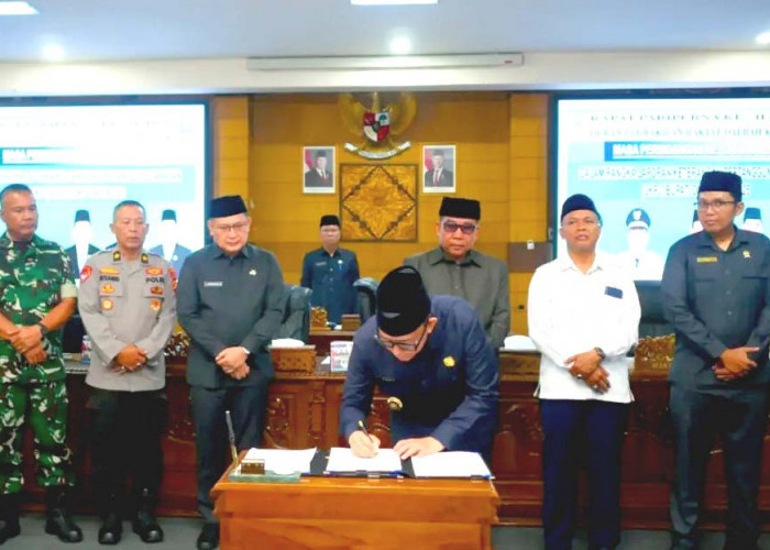 DPRD OKU Paripurna Bahas LKPJ 2025 dan Propemperda 2026 