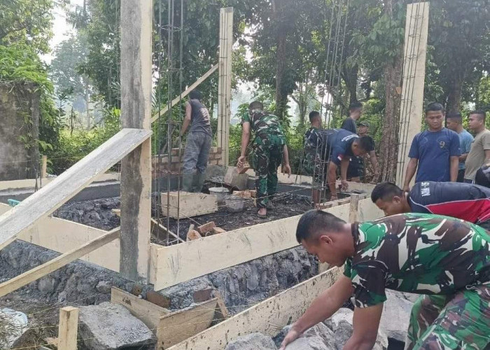Kegiatan TNI Manunggal Membangun Desa Bersama Masyarakat OKU