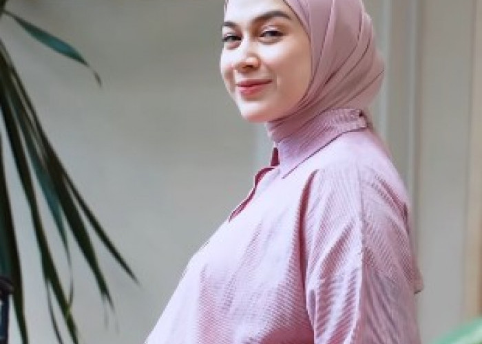 Kabar Bahagia ! Nina Zatulini Melahirkan Anak Keempat