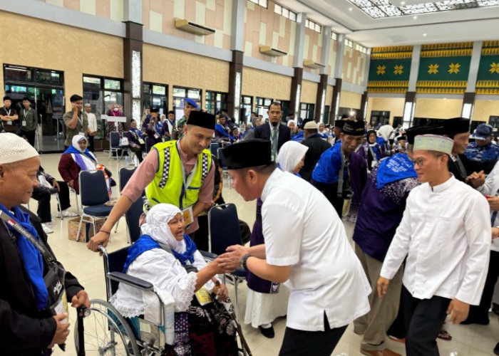 CJH OKU Timur Langsung Dilepas Gubernur Herman Deru ke Tanah Suci