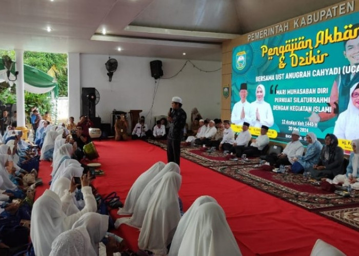 Hadirkan Ustad Ucay, Pengajian dan Zikir Akbar BKMT OKU Semarak