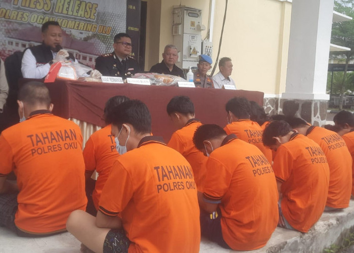 Polres OKU Gagalkan Peredaran 1,3 Ganja dan 3 Kantorng Sabu dari tangan pengedar
