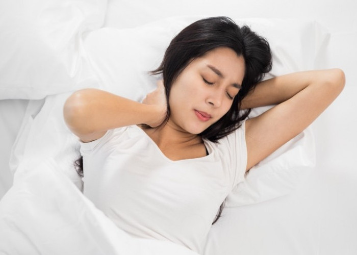 6 Cara Mengatasi Leher Sakit Akibat Salah Posisi Tidur