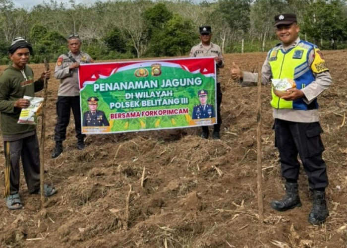 Polisi Turun ke Lahan Kawal Penanaman Jagung