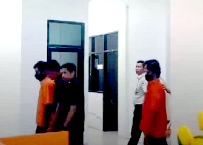 Terciduk di OKU ! Kakak Beradik Asal Pakistan Dideportasi Gunakan Data Palsu Ngaku Investor