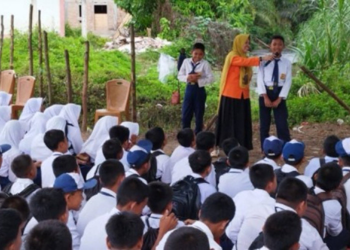 Edukasi sejak Dini, BPBD OKU Selatan Latih Siswa SMPN 4 Muaradua Hadapi Situasi Darurat