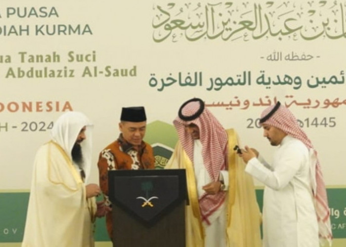 Alhamdulillah, Arab Saudi Bagi-bagi Kurma dan Al-Quran di Bulan Puasa ini ?