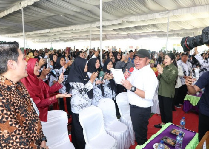 Peringati Hari Guru Nasional 2025, Herman Deru Soroti Tantangan Guru di Era Digital