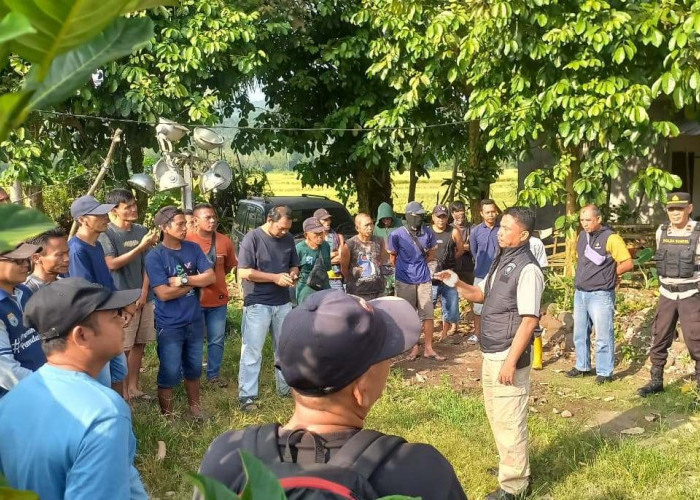 Warga Gunung Kuripan Geruduk PT AOC, Tagih Janji Kerja dan Kompensasi