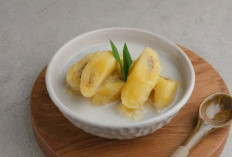 Kolak Pisang Favorit Takjil, Berapa Kalorinya dan Bagaimana Cara Menikmatinya dengan Bijak?