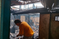 Kebakaran di OKU, Dua Rumah di Sukajadi Ludes Dilalap Api Diduga Akibat Korsleting Listrik