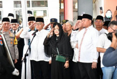 Ketua DPRD Sumsel Hadiri Pelepasan Jenazah Alex Noerdin, Ribuan Warga Iringi dengan Doa