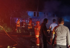 Diduga Akibat Percikan Mesin Sedot, Pabrik Pemecah Batu Terbakar