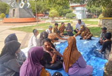 Lurah Muaradua Ajak PKL Benahi Taman Kota demi Lingkungan Bersih dan Nyaman