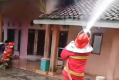 Diduga Akibat Korsleting Listrik, Rumah Warga Way Betung Terbakar