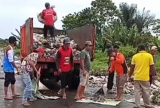 Jaga Ikon Kota Tetap Asri, Gelar Aksi Bersih Lapter Muaradua